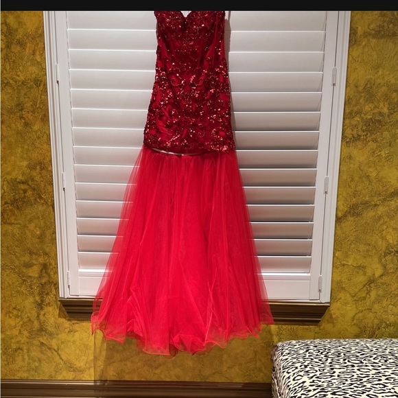 Red Sherri Hill Prom Dress - Picture 1 of 8